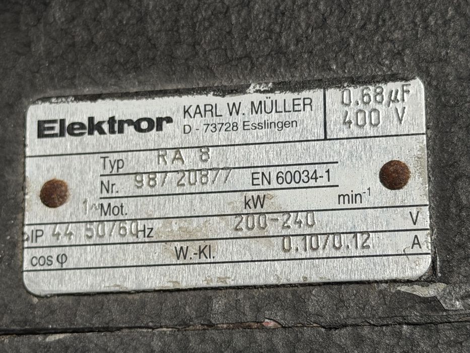 Вакуум помпа тип въздуходувка 6.5m3/min 200mbar 2.9 kW