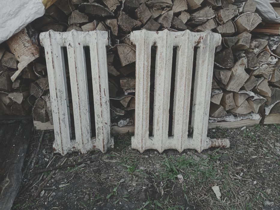 Батарея 2 штуки б/у