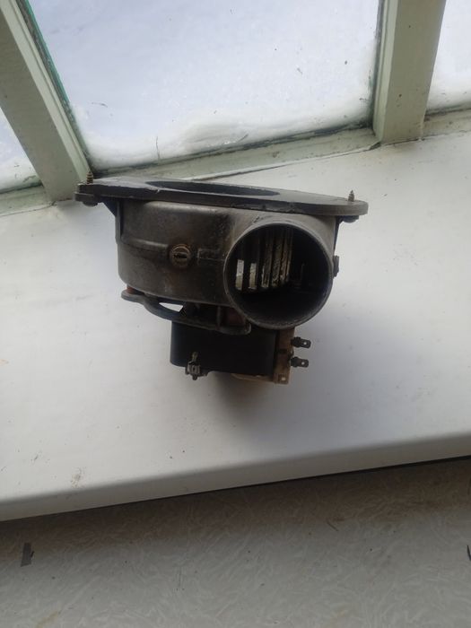 Вытяжной вентилятор