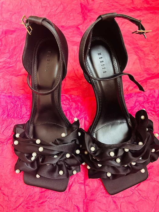 Луксозни сатенени с перли