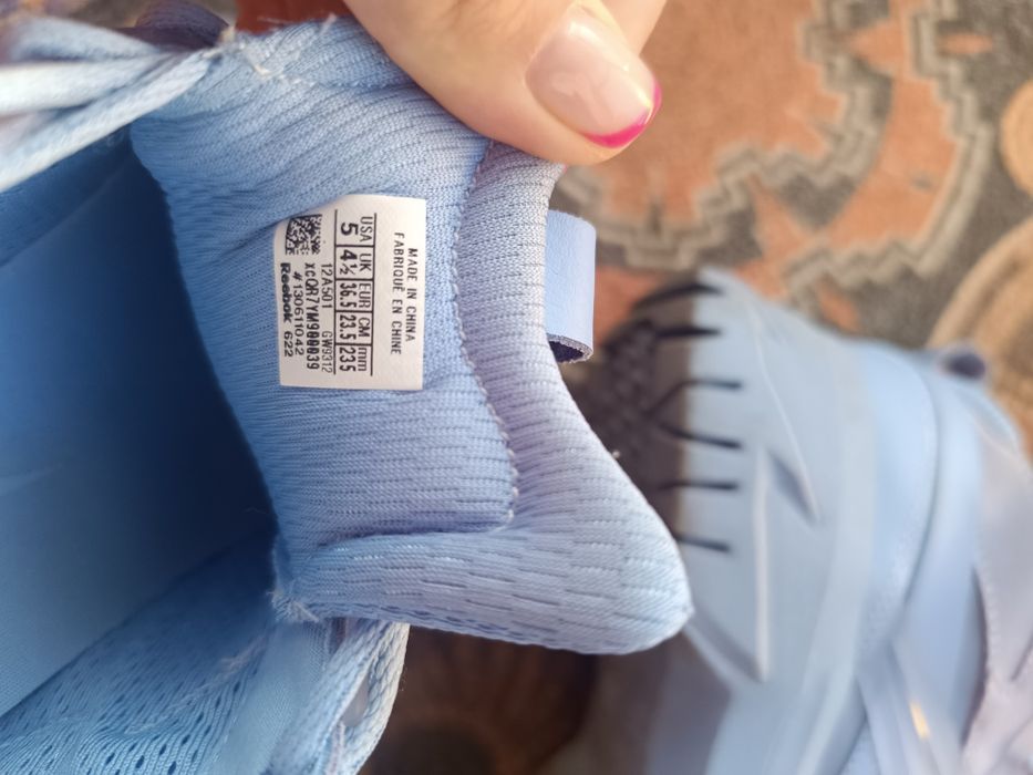 Маратонки Reebok размер 36.5 -уголемени