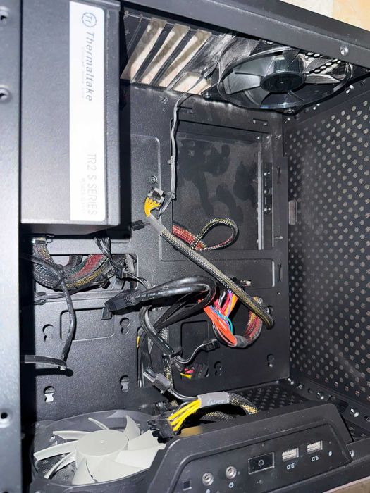 Carcasa AeroCool + Sursa 500w ThermalTake + 2 fan