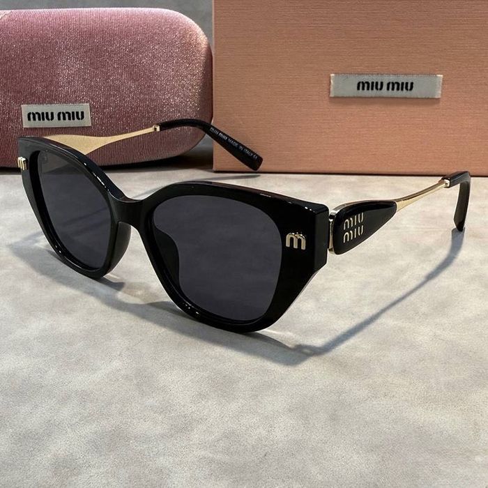 Слънчеви очила Miu Miu 0576