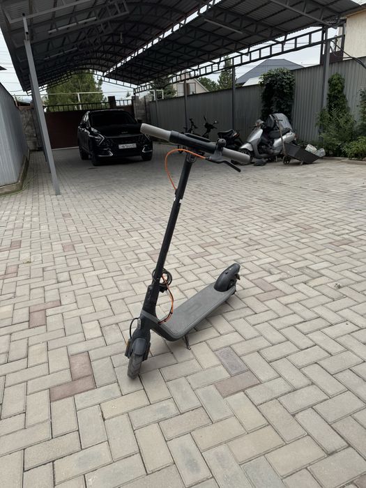 Электро сомакат Ninebot E2 PLUS