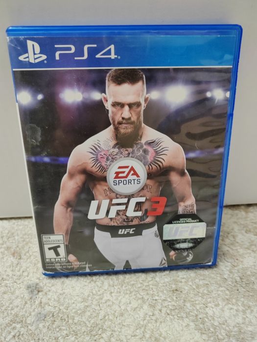 Продаю PS 4 1TB как новая