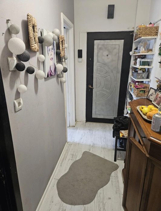 Garsonieră decomandată 40 mp + balcon – Zona Promenada