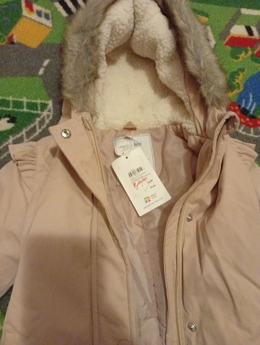 Gecuță fetiță bej noua cu eticheta