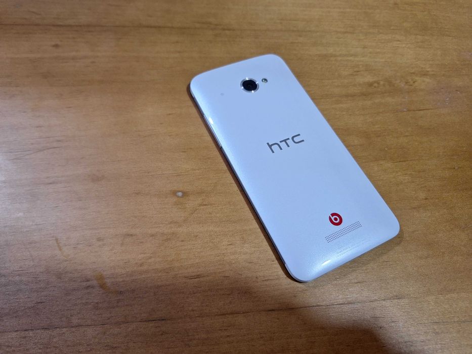 Продам смартфон HTC Butterfly X920d + Бонус подарок