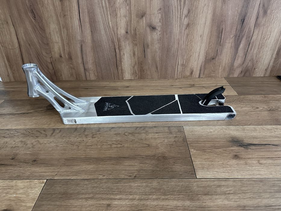 Дека на трюковой самокат Vulcan