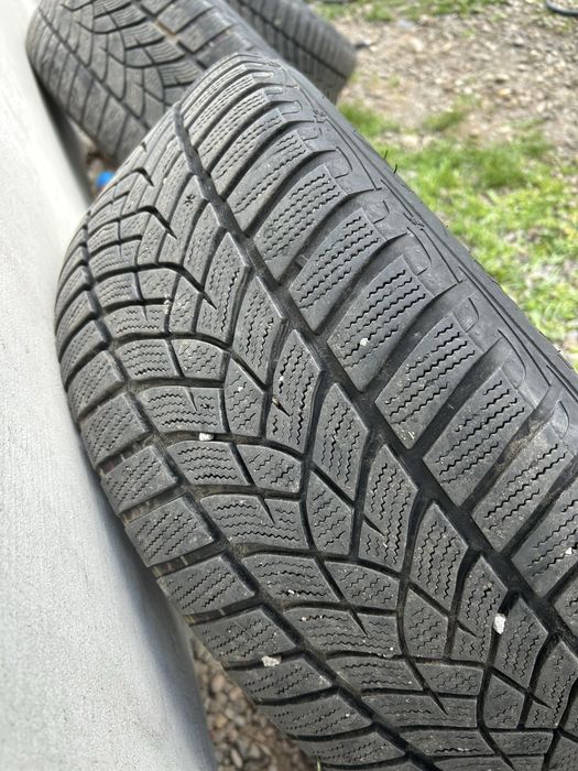Vand roti audi a4 5x112 225 55 r16 iarna