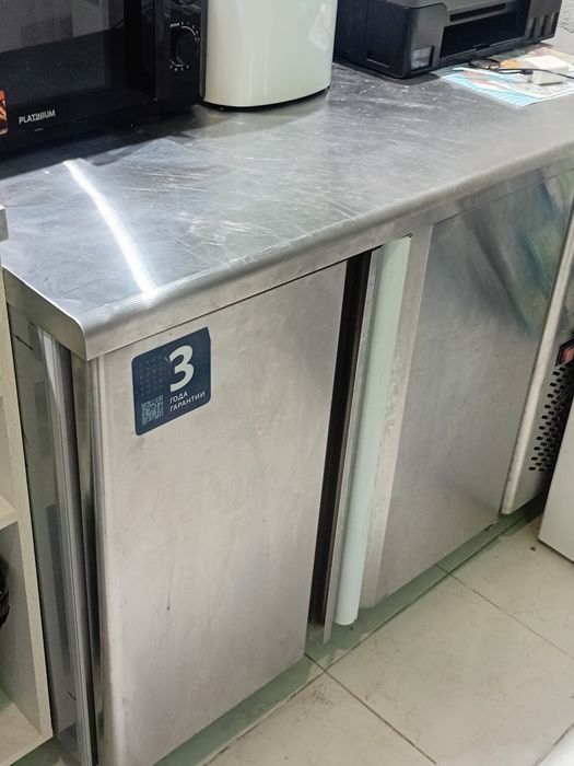 Холодильник шкаф