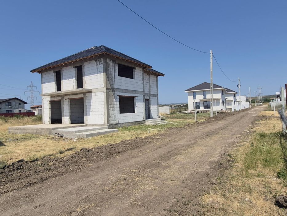 Atentie Casa la rosu !