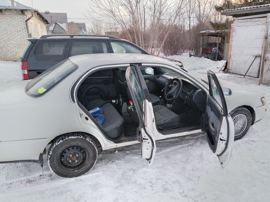 Продам машину Тоета Королла