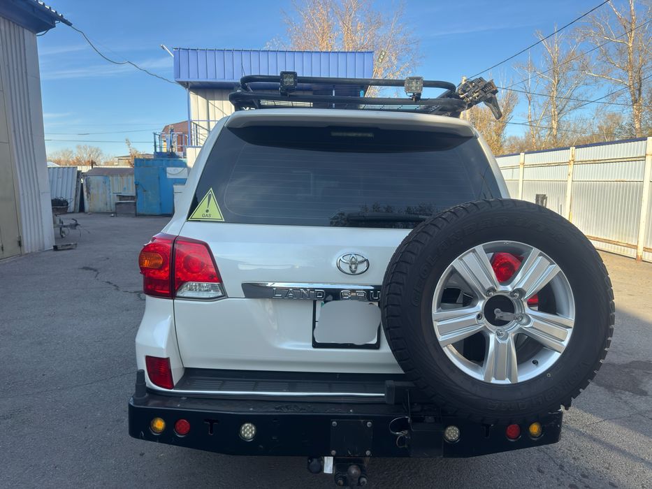 Land Cruiser 200