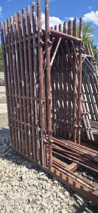 Inchirieri schele Metalice