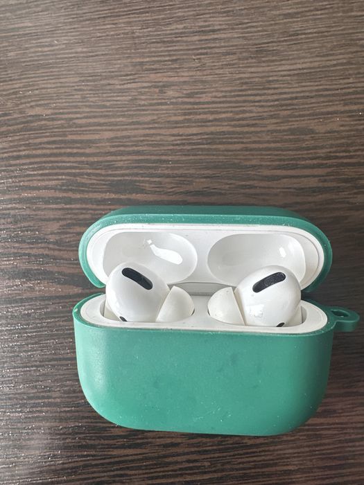 Продам AirPods Pro