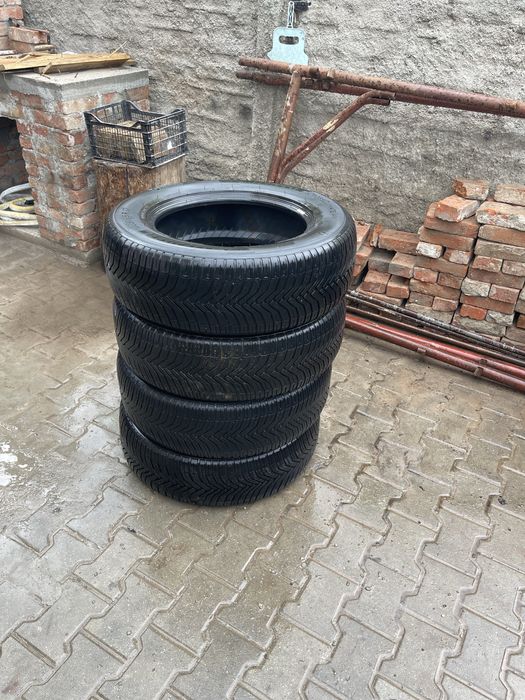Anvelope Iarna Michelin CrossClimate SUV 225/65/R17