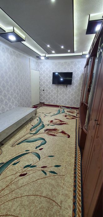 Qarshi Avrora Uy Sirochna sotiladi narsa bilan 3 xona 4 hona qilingan