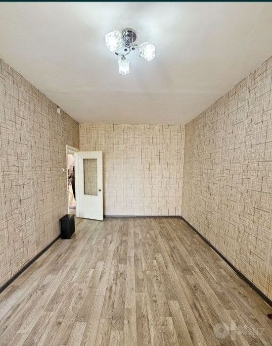 Продаю квартиру Яшнабадский р-он Авиасозлар-4. 1-ком 4-этаж 5-этажном