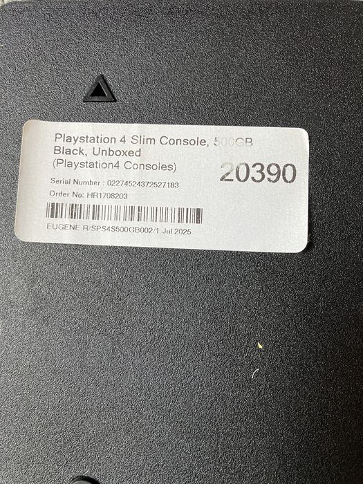Playstation 4 slim