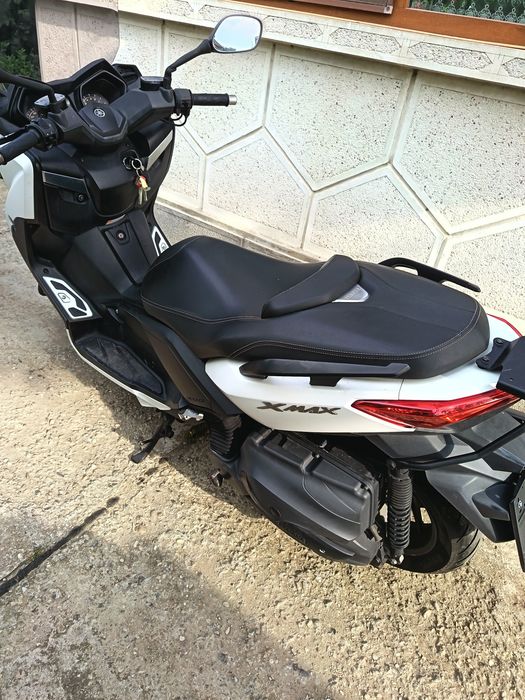 Vind Yamaha Xmax 400