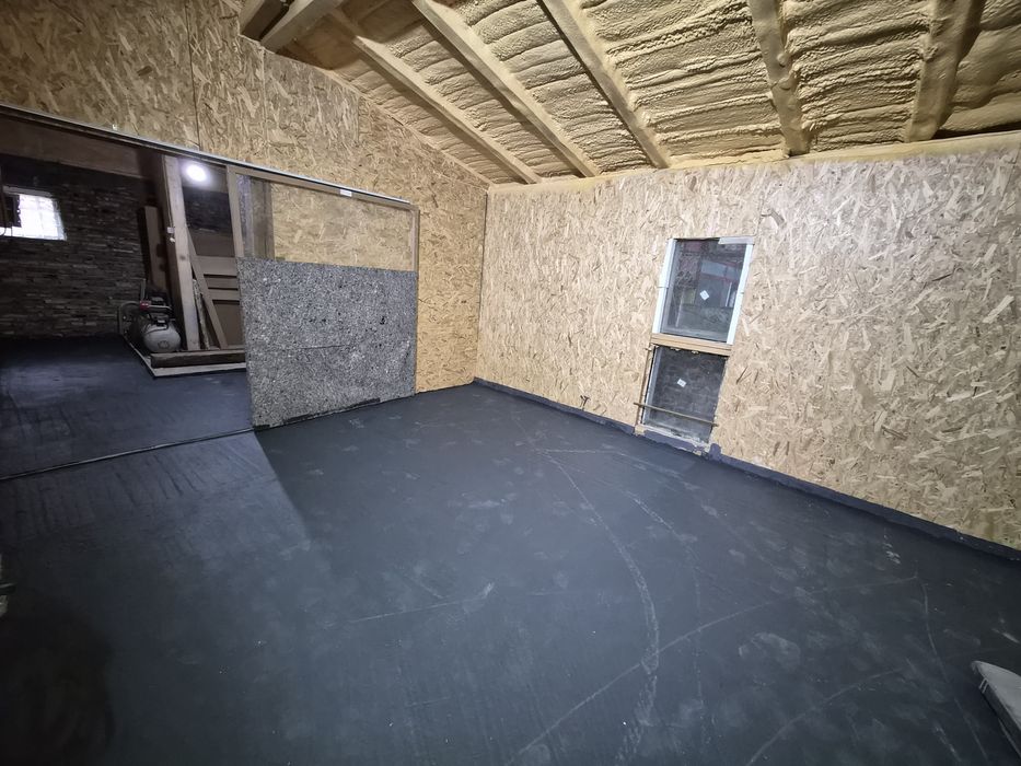 Închiriez Spațiu comercial în zona foarte buna ROMANA 102