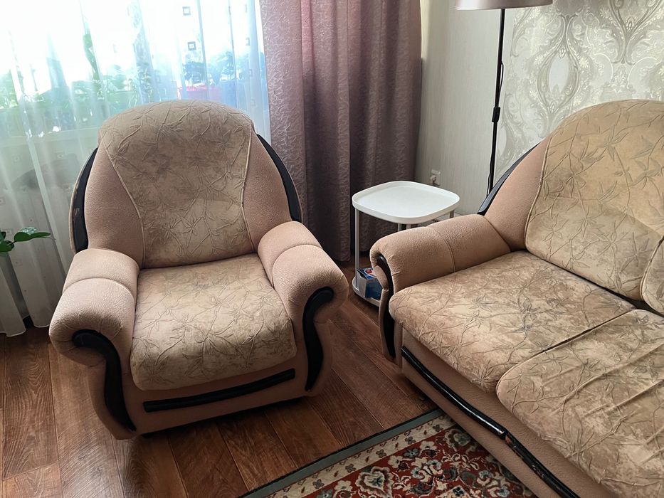Комплект мягкой мебели