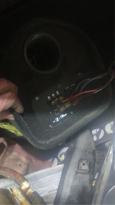 Продам  Самбуфер 850 ват 5 элемент