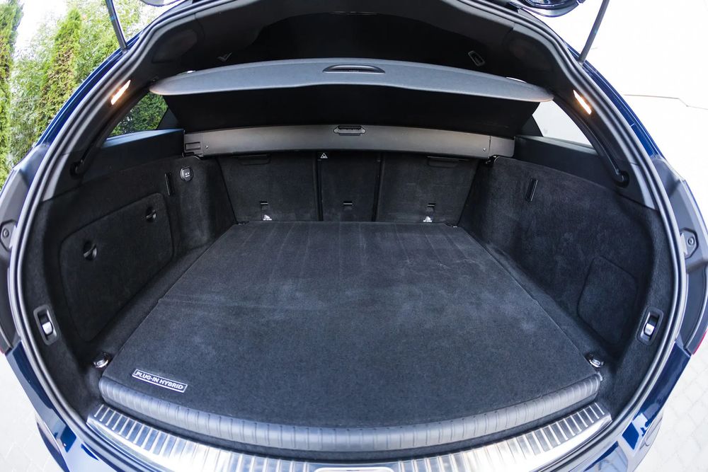 Mercedes-Benz C 350e, Burmester, Camere 360, Distronic, Full LED ILS, TVA deductibil
