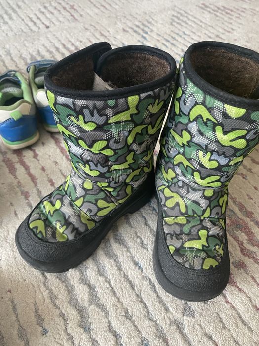 Продам детскую обуь на мальчика