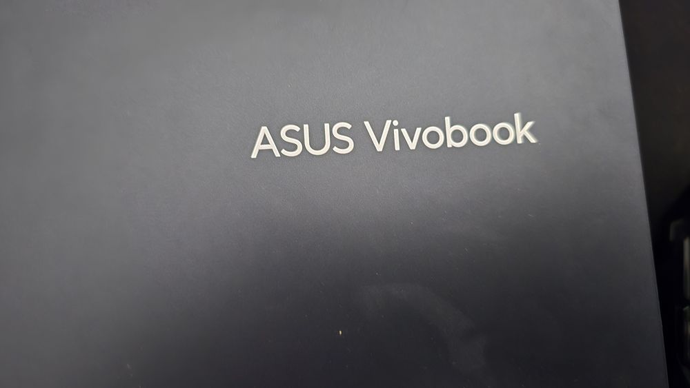 Laptop ASUS VivoBook 15 i7-12700H / 16GB RAM / SSD 512GB / Full HD IPS – Ca nou