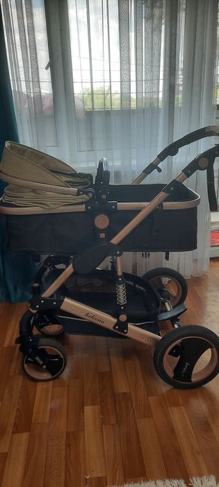Продам коляску с рождения