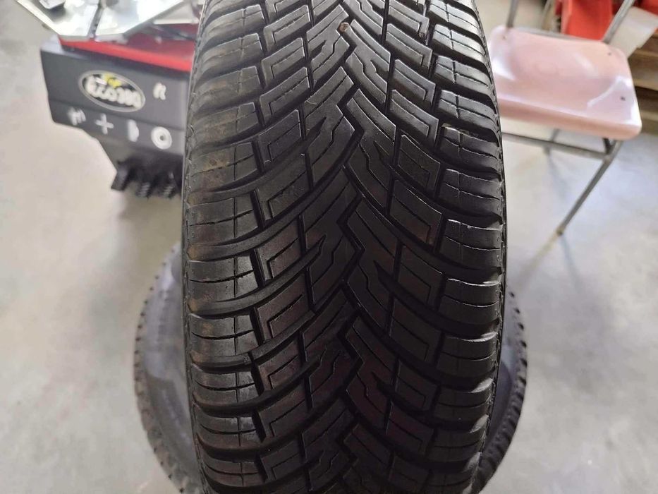 2бр.зимни гуми 175/65/15 Pirelli