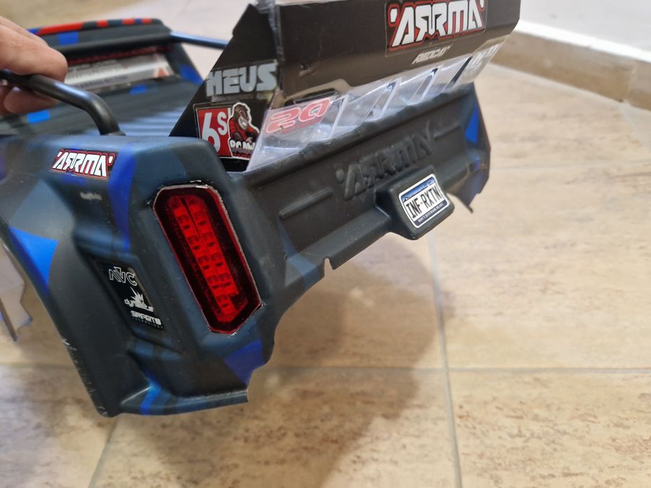 Боди / Body за Arrma Infraction 6S