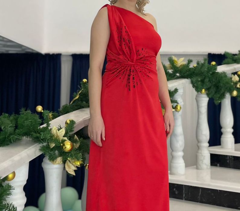 Платье вечернее 42 размер