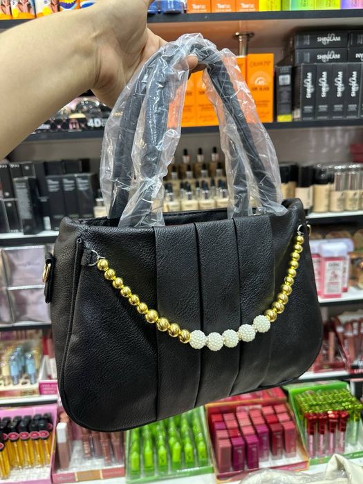 sumka 75 000 ichlari  keng sfat Yaxsh