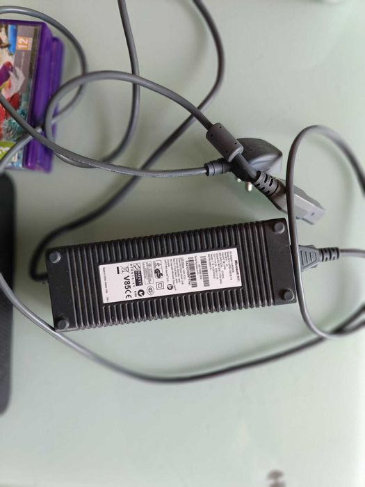 Xbox 360 със сензор Kinect