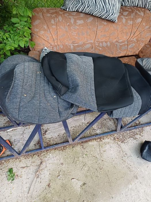 Продаю полики и чехлы на кобальт