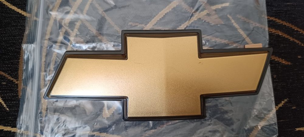 Предна емблема за CHEVROLET CAPTIVA