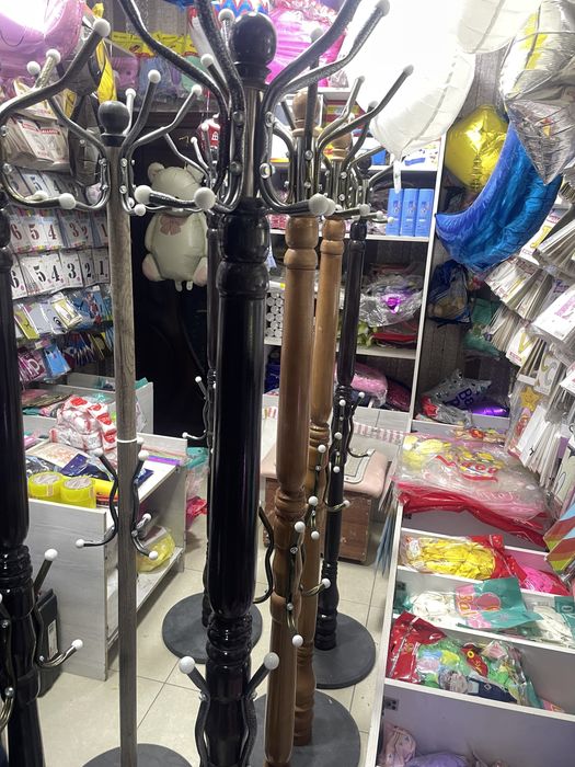 Вешалка металичиски качистивни офис килиника школа пайдёт