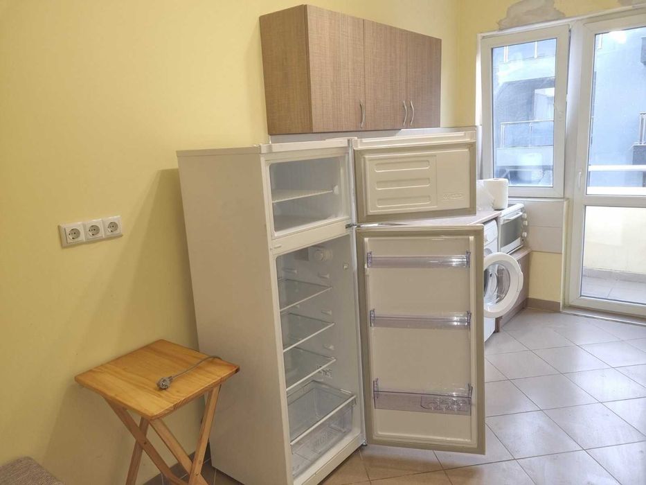 Тристаен ап. под наем в Зона Б-19