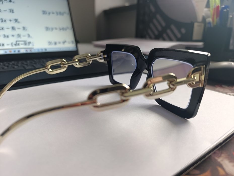 очки с плюсовыми диоптриями