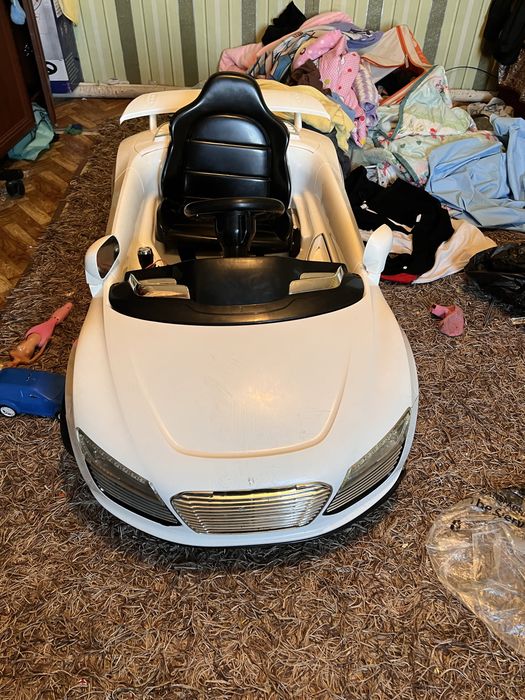 Машина детская …………………………………………….