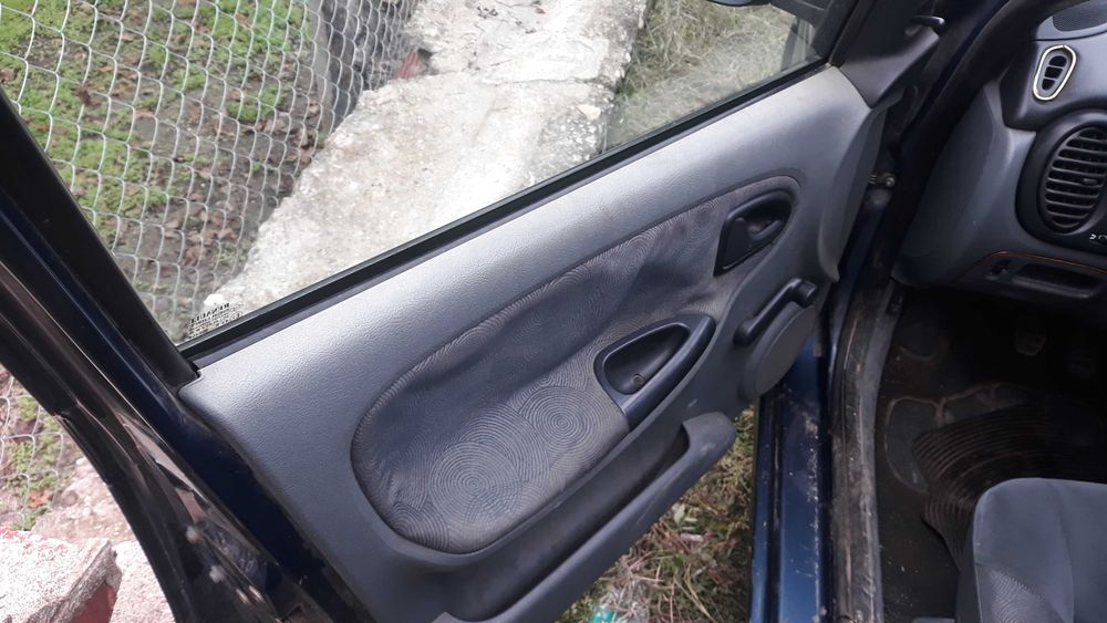 Рено  меган  1.9  дизел