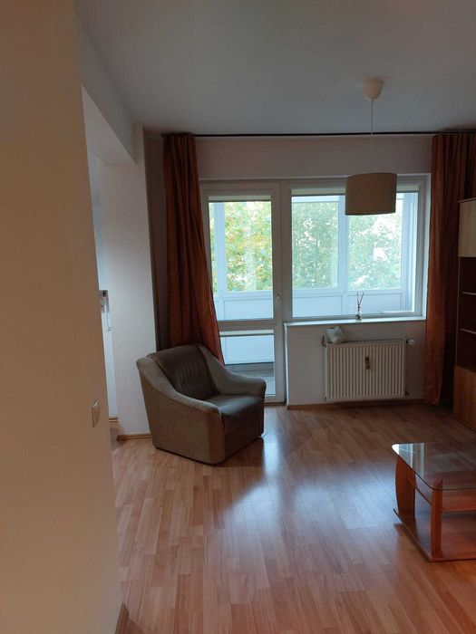 Proprietar, inchiriez studio (garsoniera 2 camere comandate) 40mp, centrala proprie, 500m de metrou Valea Ialomitei, cartier Drumul Taberei - Brancusi