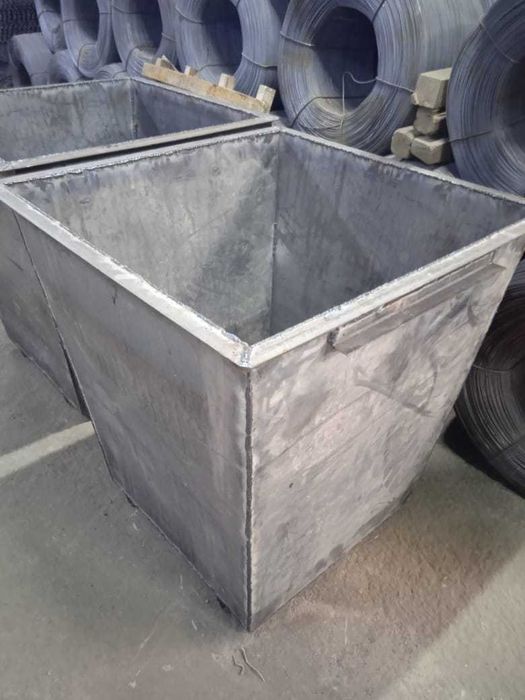 Мусорный контейнер