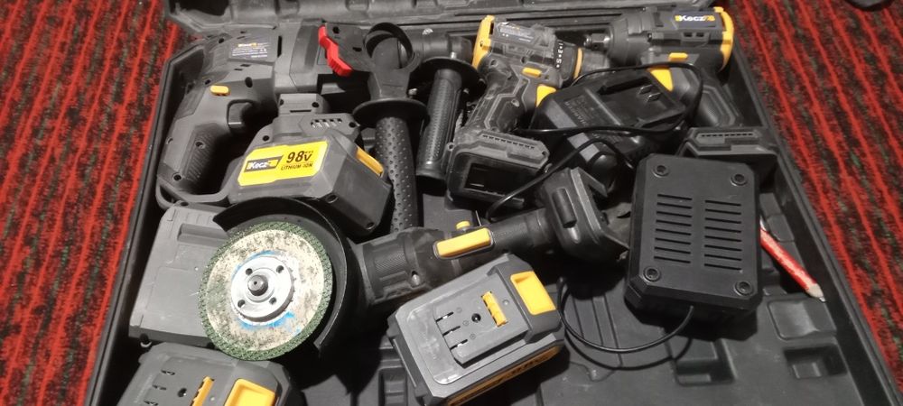 Набор инструментов состояние отличное срочна