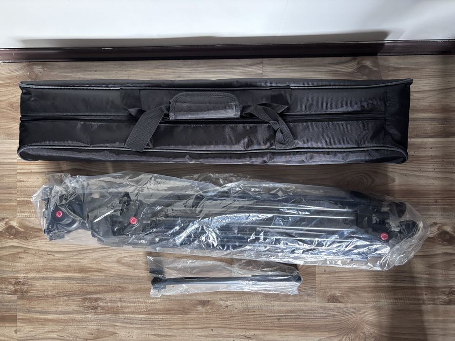 Продам новый профессиональный штатив