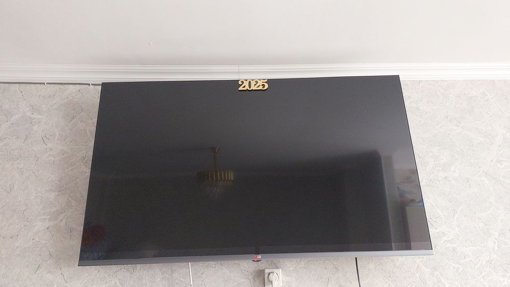 Продам Smart телевизор 55'