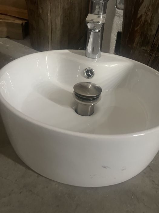 Vand Lavoar + baterie